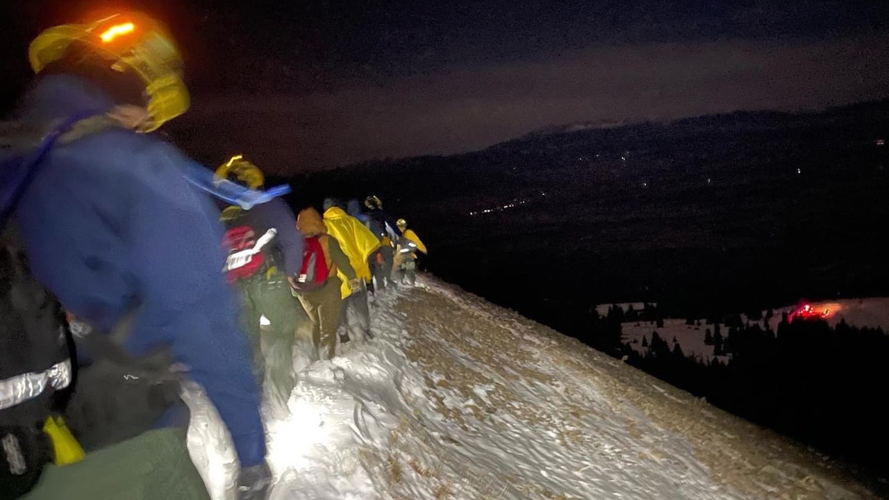 Les premiers intervenants sauvent de façon spectaculaire une famille de 5 personnes bloquée dans les montagnes du Colorado au milieu de températures en chute libre