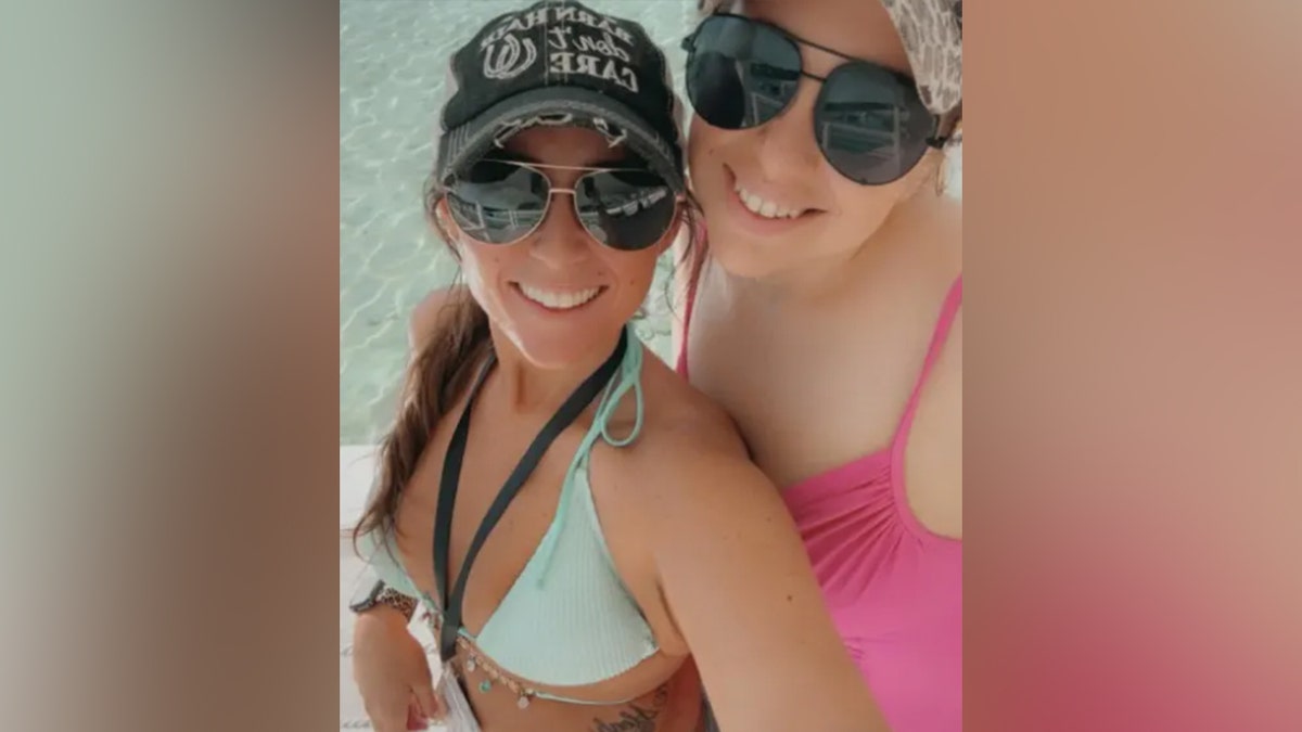 Amber Shearer et Dongayla Dobson, mamans du Kentucky