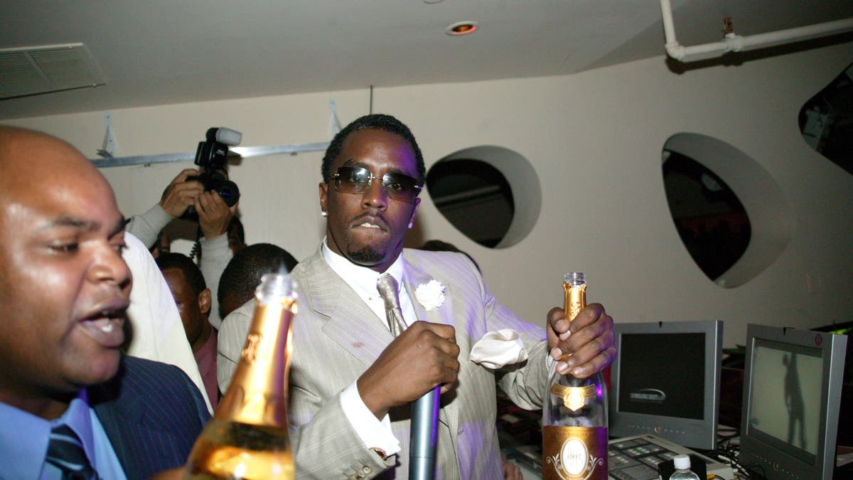 Sean P. Diddy Combs organise une soirée de partenariat musical entre Bad Boy et Warner Bros.