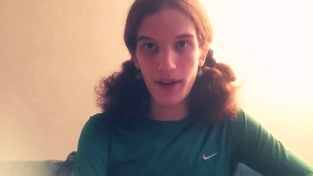 Robin Westman dans une vidéo YouTube