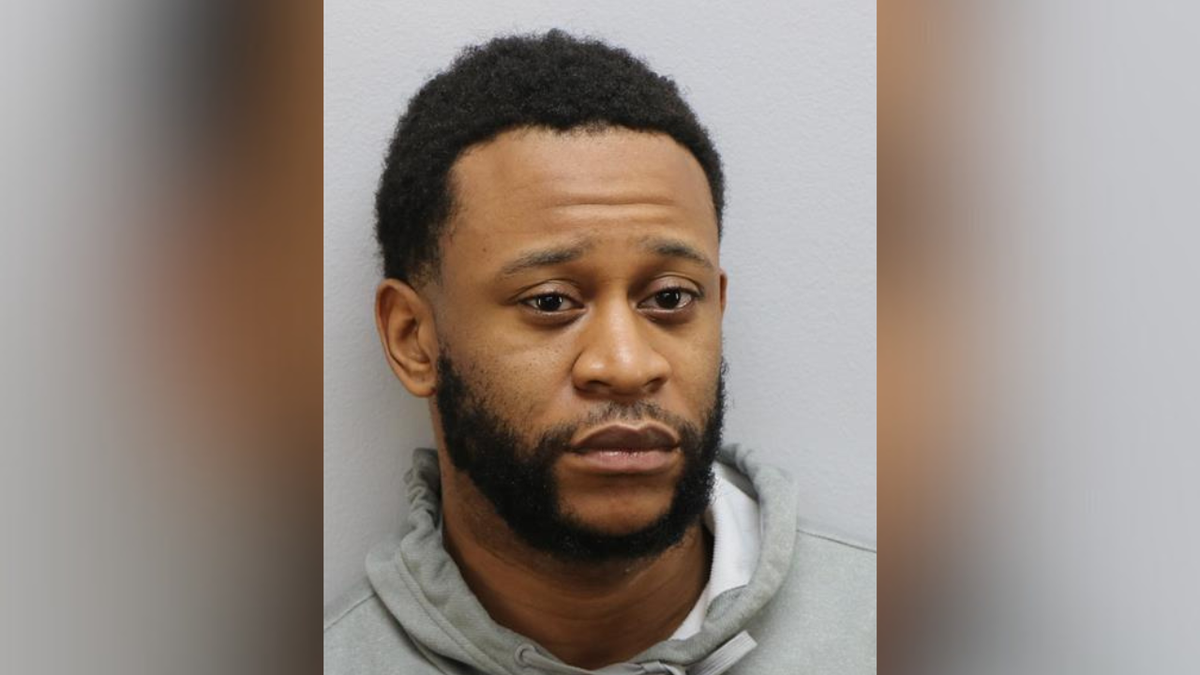 Harold Rashad Dabney III représenté dans une photo de réservation de prison en décembre 2023.