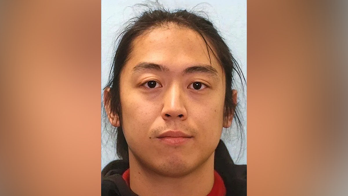 Benjamin Song, présumé attaquant de la glace du Texas, pose pour un mugshot