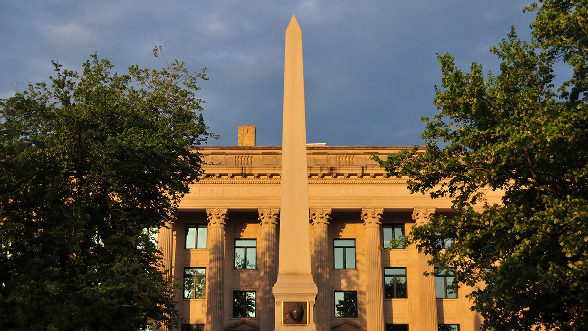 Le palais de justice du comté de Mecklembourg