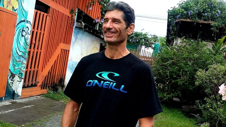 Le surfeur Kurt Van Dyke tué au Costa Rica lors d&rsquo;une apparente invasion de domicile