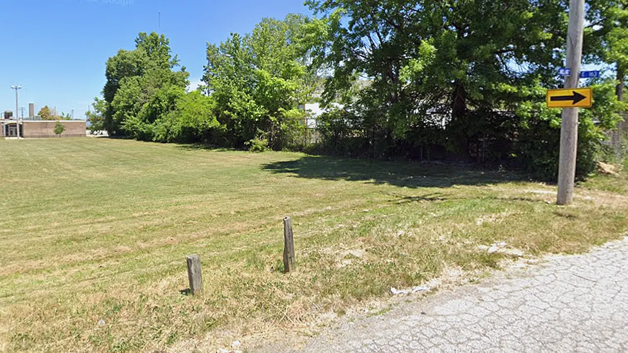 Cleveland, Ohio, la police découvre 2 filles mortes dans des valises enterrées dans des tombes peu profondes