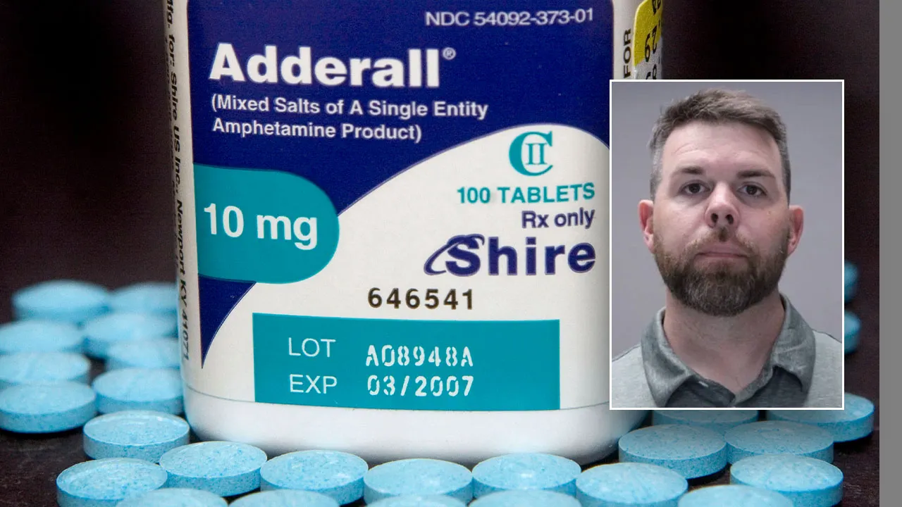 Michael Tapscott, ancien officier du DARE, plaide coupable de vente de drogue