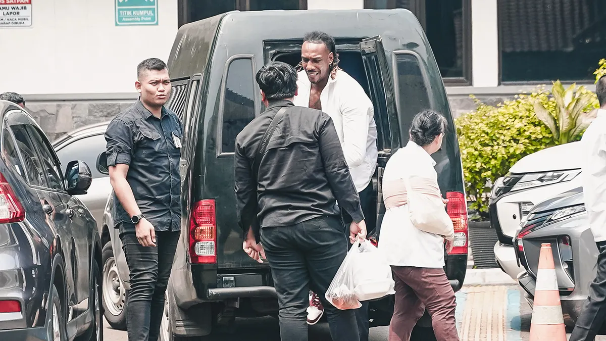 Jarred Shaw hors du van