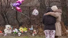 Une mère de l'Ohio accusée du meurtre de deux filles retrouvées enterrées dans des valises près de Cleveland