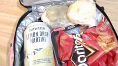 La police de la région d'Atlanta fait exploser les parents à cause de la vodka martini emballée dans le déjeuner scolaire : 