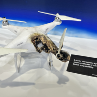 Le Pentagone choisit Lockheed et nLIGHT pour son projet de défense laser