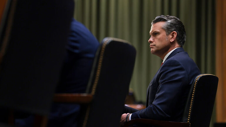 Hegseth propose un prix de 37,5 milliards de dollars pour « certains aspects » de la guerre en Iran