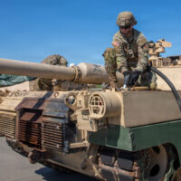 L&rsquo;armée s&rsquo;associe à l&rsquo;industrie pour atténuer les problèmes de la chaîne d&rsquo;approvisionnement des moteurs Abrams
