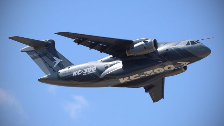 La Colombie achète 2 KC-390 à Embraer dans le cadre d&rsquo;un accord de 336 millions de dollars