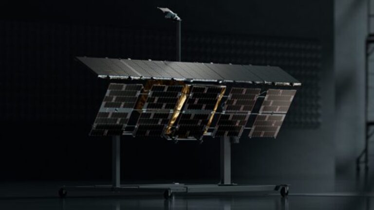 NRO délivre de nouveaux contrats « rigoureux » à 3 fournisseurs de données satellitaires SAR