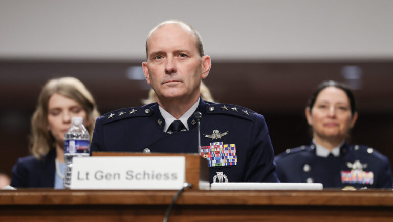 Schiess confirmé comme troisième chef de la Force spatiale