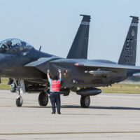 Boeing conclut un énorme contrat de 131 milliards de dollars pour des F-15