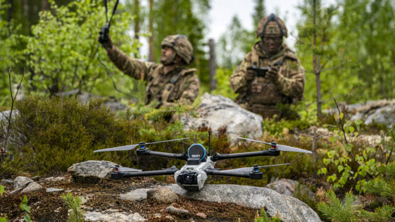 La Finlande et la Suède s&rsquo;associent pour renforcer leur défense contre les drones