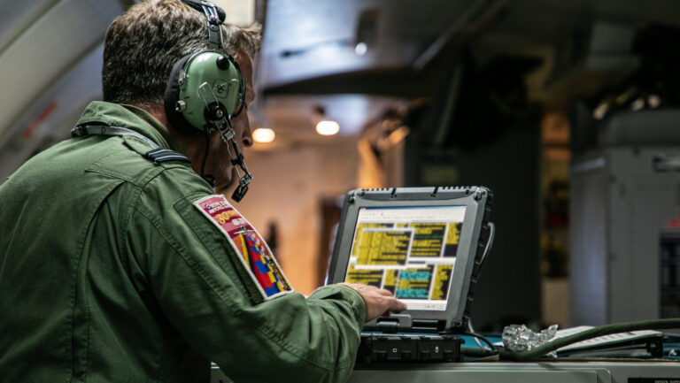 La technologie Dataminr AI sera mise en service sur le système NATO Maven : PDG