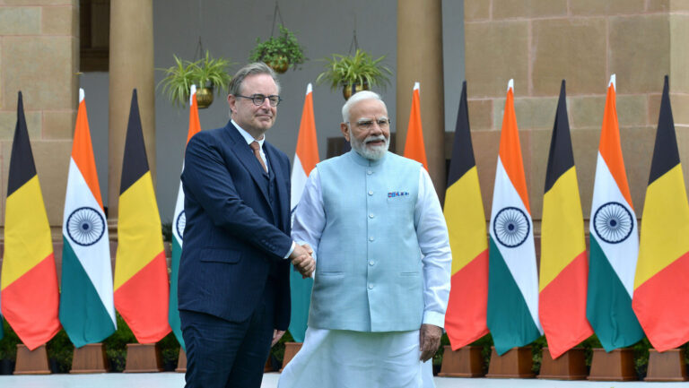 La Belgique et l&rsquo;Inde s&rsquo;associent pour l&rsquo;assemblage local de fusées de 70 mm et une vague d&rsquo;accords industriels