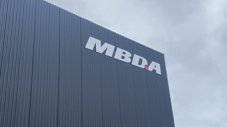 Le fabricant européen de missiles MBDA ouvre sa première installation industrielle en Pologne
