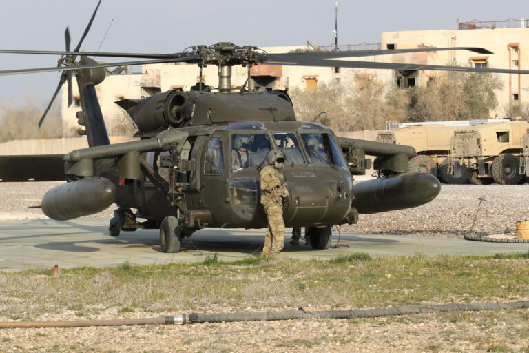 L&rsquo;armée ajoute 234 millions de dollars en financement contractuel non défini pour l&rsquo;accord Black Hawk