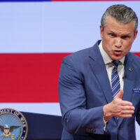 Hegseth annonce des plans pour un nouveau commandement de drones 4 étoiles et de nouvelles suppressions d&rsquo;officiers généraux