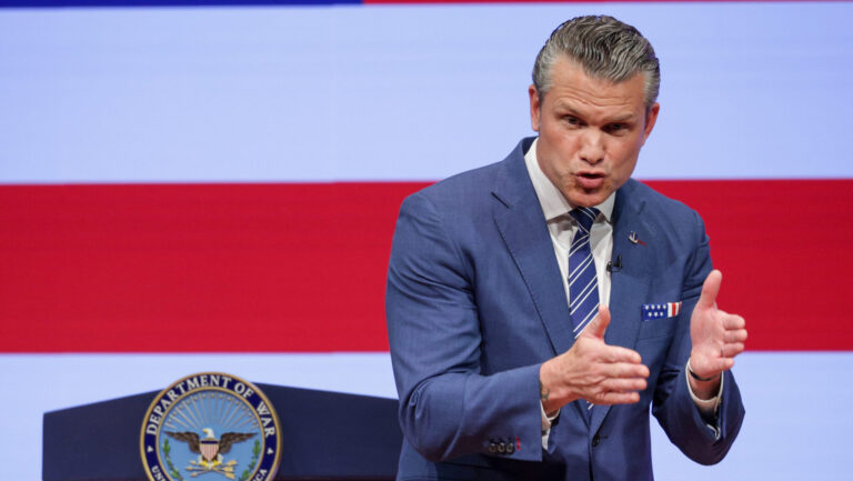 Hegseth annonce des plans pour un nouveau commandement de drones 4 étoiles et de nouvelles suppressions d&rsquo;officiers généraux