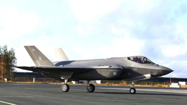 Sur la ligne finlandaise : Helsinki accueille ses deux premiers avions F-35
