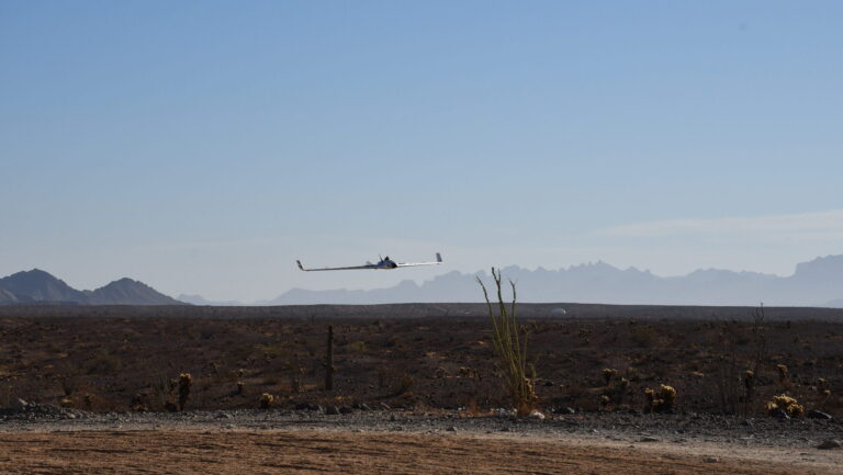 Le Pentagone choisit 4 fournisseurs pour un programme pilote d&rsquo;énergie dirigée contre les drones