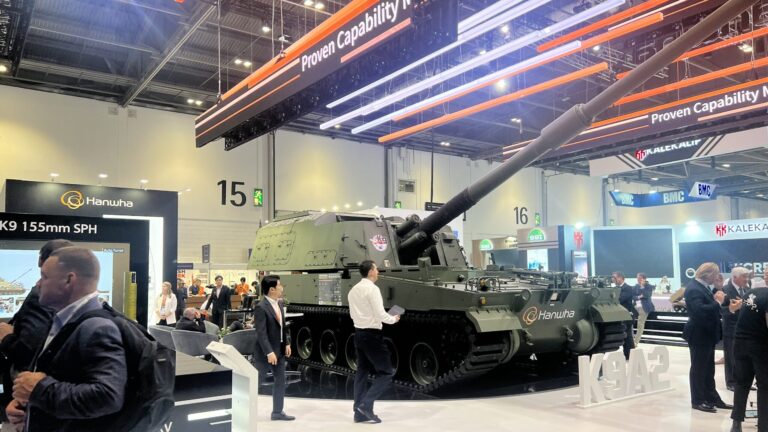 Hanwha se tourne vers le programme d&rsquo;obusiers à chenilles de l&rsquo;armée après sa victoire dans une compétition sur roues