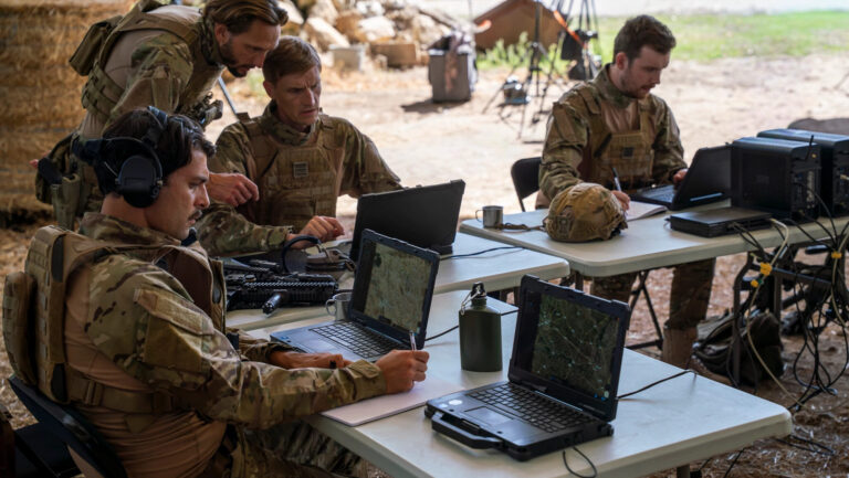 Thales envisage d&rsquo;exporter sa nouvelle plateforme C2 vers les pays du Golfe, déclare son dirigeant