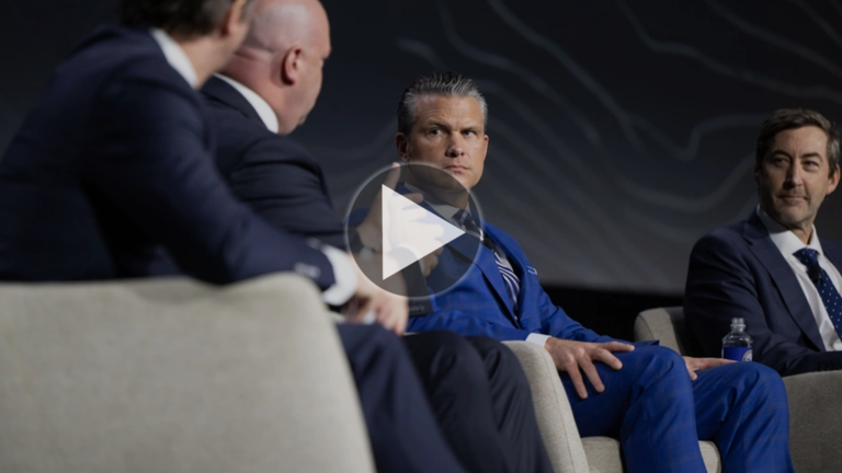 Hegseth parle d&rsquo;autonomie à AUSA, un thème clé du salon