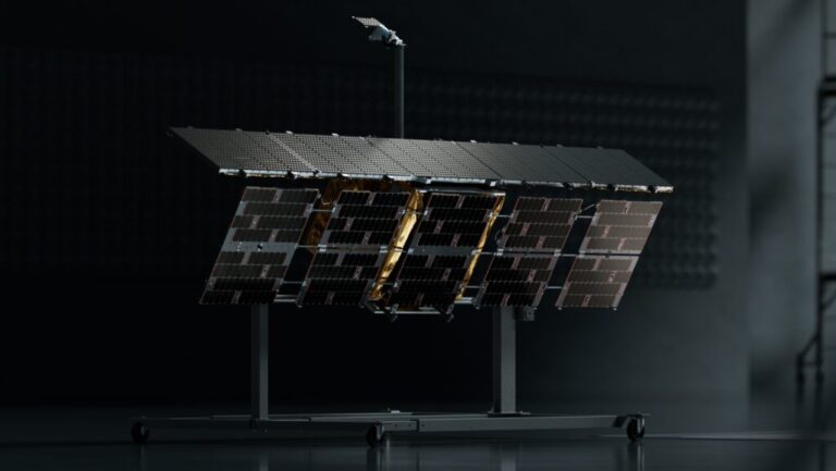 Un satellite russe a traqué le vaisseau spatial ICEYE lors de manœuvres en orbite potentiellement dangereuses