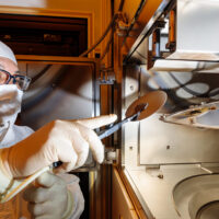 Northrop voit un marché commercial croissant pour les produits microélectroniques