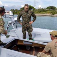 EXCLUSIF : le chef du SOUTHCOM cherche une solution fluviale sans pilote alors qu&rsquo;il adopte l&rsquo;autonomie